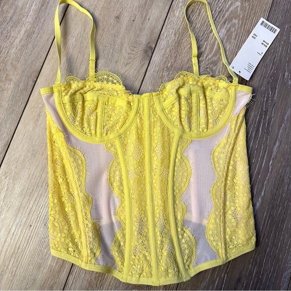 NWT Out From Under Urban Outfitters Modern Love Lace Yellow Corset - Picture 4 of 6
